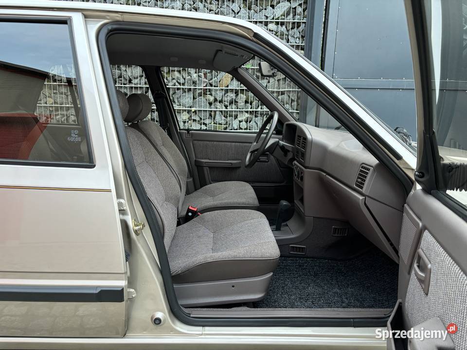 Peugeot 309 nowy kapsuła czasu kolekcjonera Wrocław