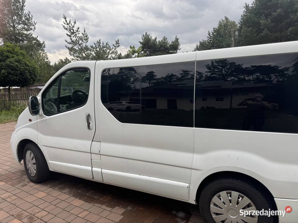 VIVARO A 2008r 20 benzyna z gazem Pabianice sprzedam