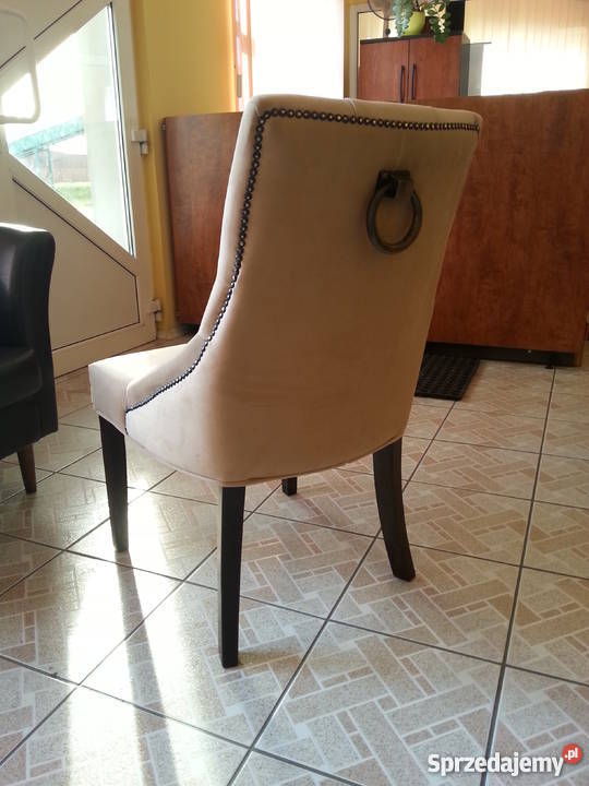 Krzesło fotel z kołatką pinezkami pikowane tapicerowane