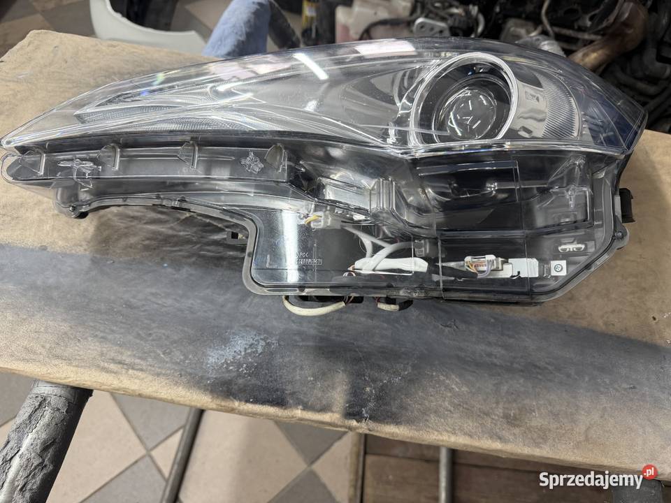 Toyota Avensis T27 T29 Lift lampa reflektor Full Wołomin
