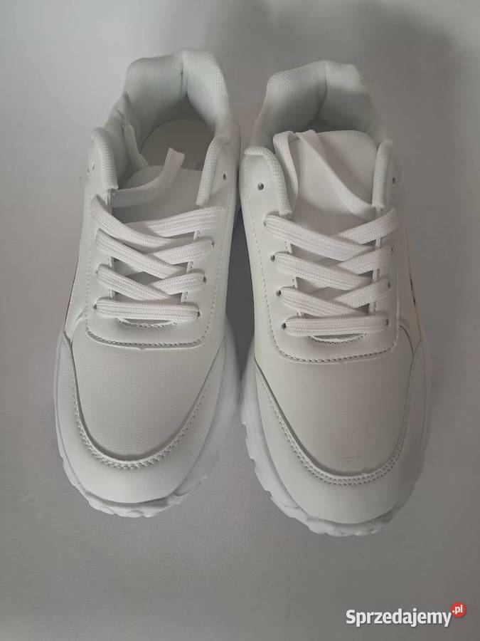 nowe buty rozmiar 39 dł wkładki 245 brak metki Obuwie sportowe Sandomierz sprzedam