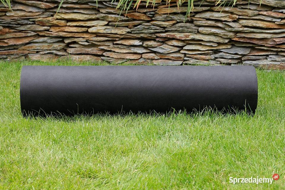 Agrowłóknina czarna przeciw chwastom 16x100m 50g Cieśle