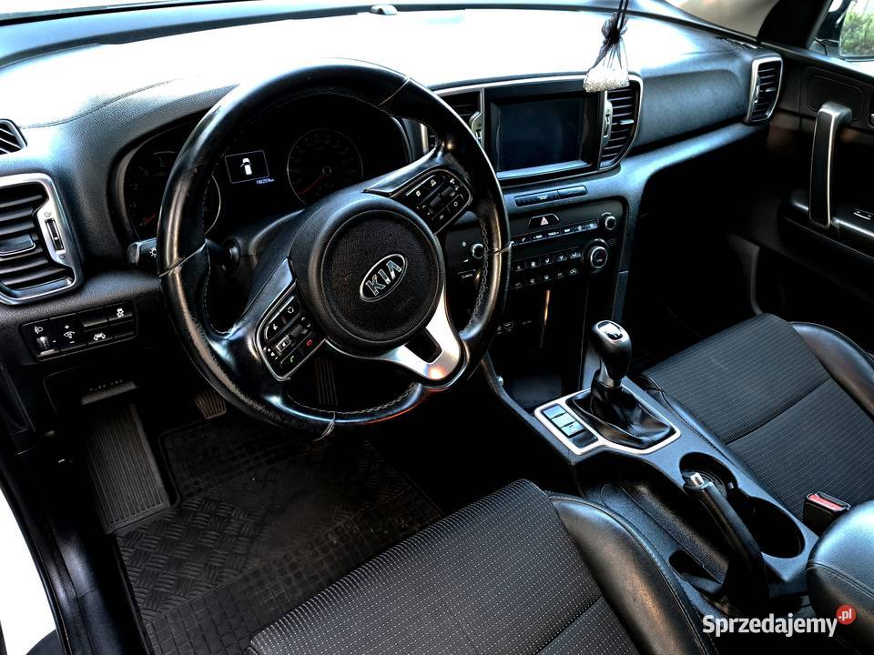 Kia Sportage IV 16 salon Polska bezwypadkowy dolnośląskie Legnica sprzedam