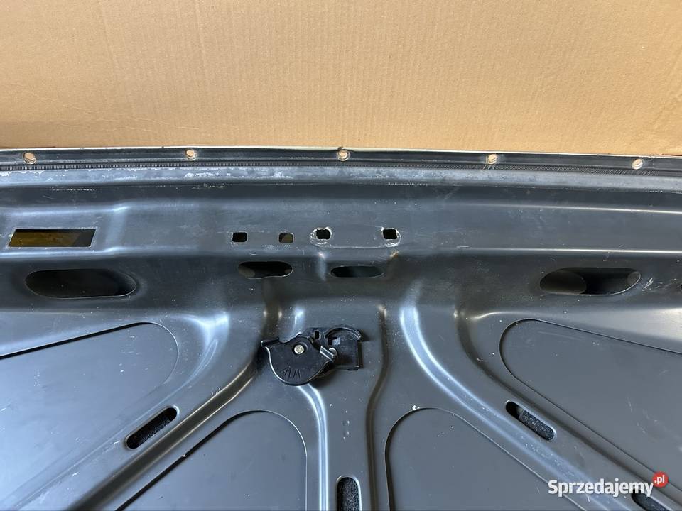 Klapa bagażnika Mercedes W126 zdrowa bez rdzy Warszawa