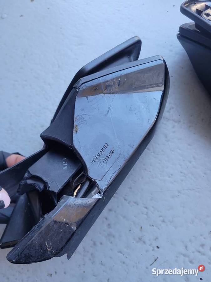 HONDA GOLD WING GL1800 SC79B 1823 OEM LUSTERKO wielkopolskie