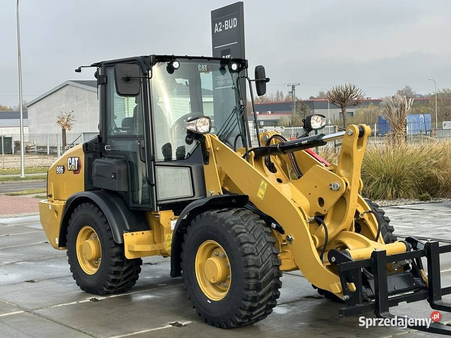 ŁADOWARKA KOŁOWA CATERPILLAR 906 Tuliszków