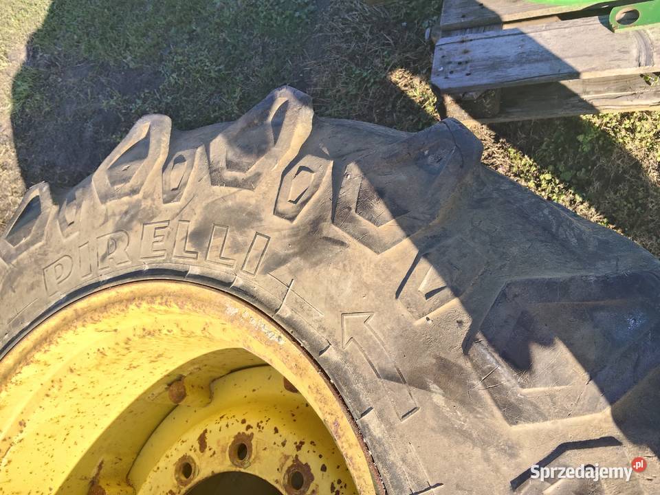 KOLA 2 SZTUKI FELGA OPONA JOHN DEERE 169R26 Konin