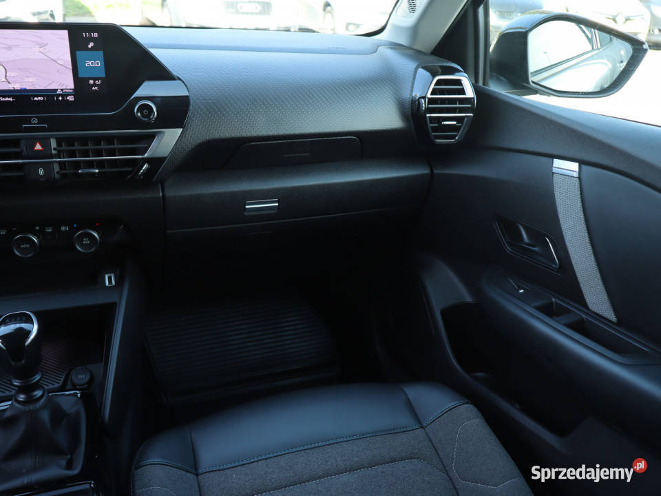 Citroen C4 12 PureTech asystent pasa ruchu Katowice