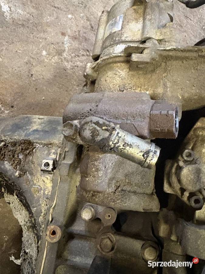 pompa wspomagania toyota Land Cruiser 30td 1KZTE Jelcz-Laskowice sprzedam