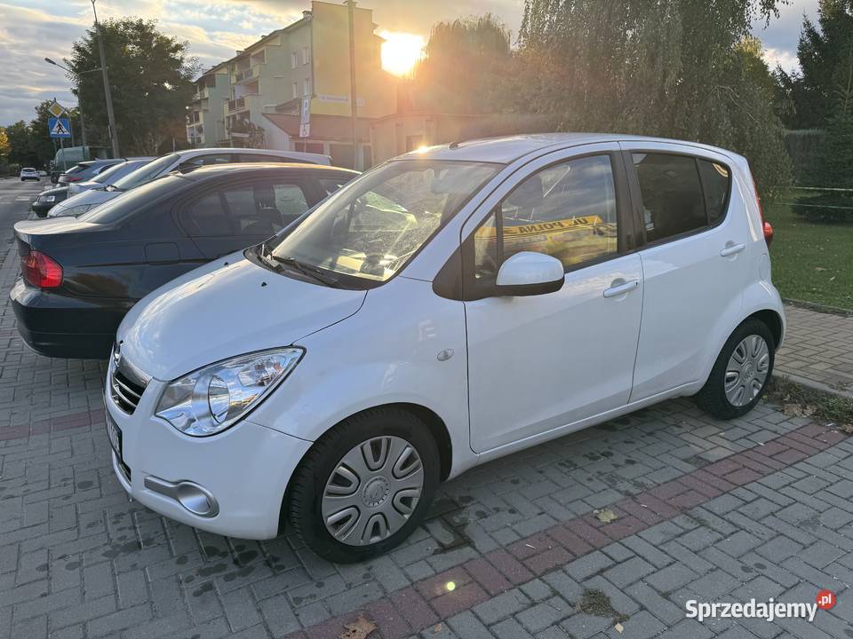 Opel Agila B 12 Benzyna niski przebieg benzyna Łęczna