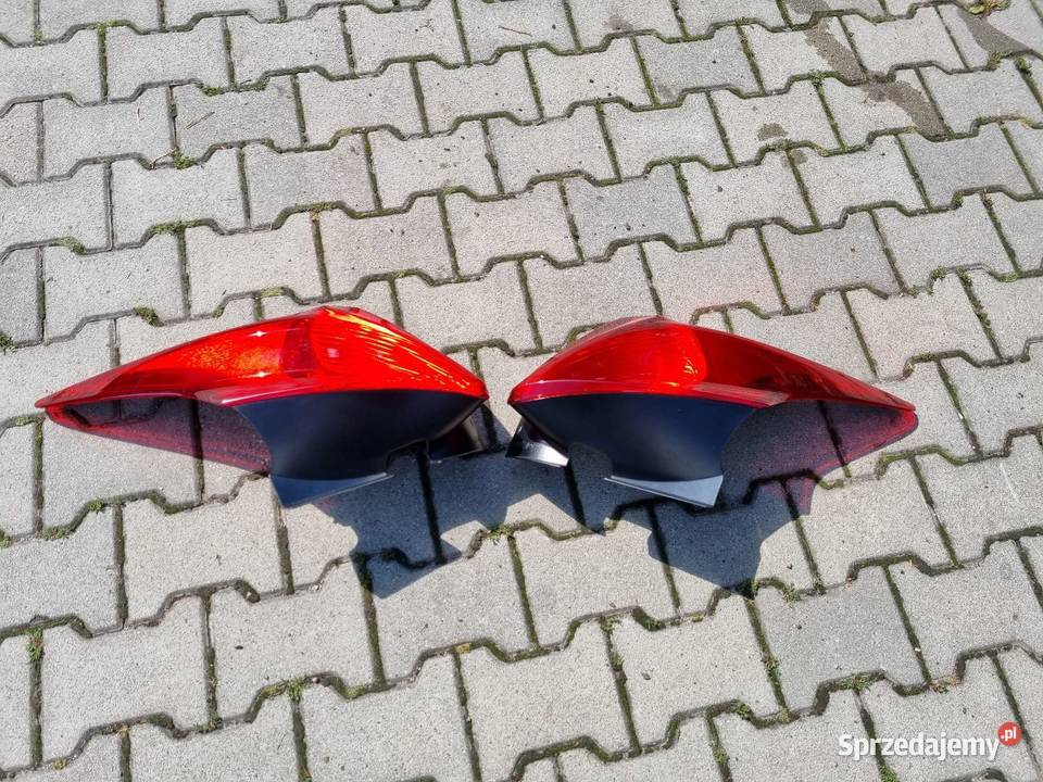 Ford Focus MK3 FL Lift HB Hathback Lampy Tył Lampy tylne Skawina