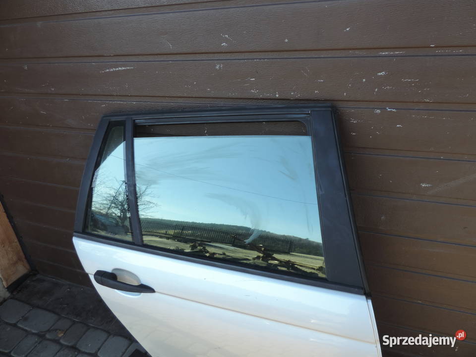 DRZWI PRAWY TYŁ BMW E46 FL KOMBI TTITAN SILBER Nowy Sącz