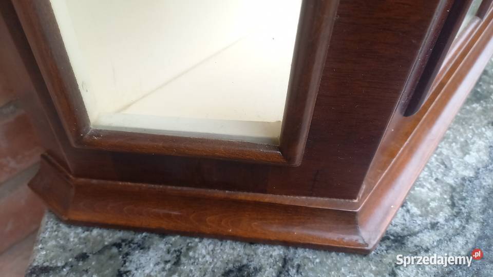 Witryna wisząca z półkami Szafka 638 Gawroniec