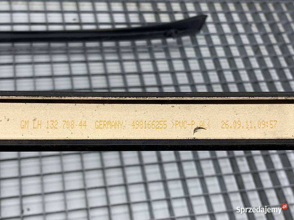 LISTWA DACHOWA OPEL ASTRA J 13270844 16 180 sprzedam