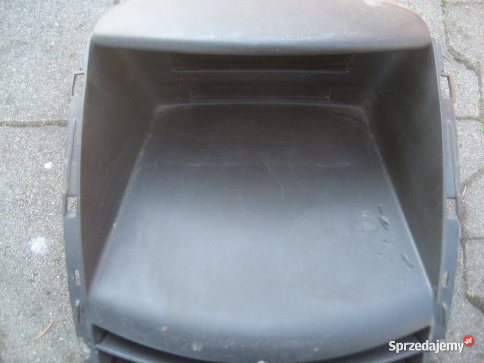 peugeot 207 16 b 16vti wyświetlacz radia zegara Rakoniewice sprzedam