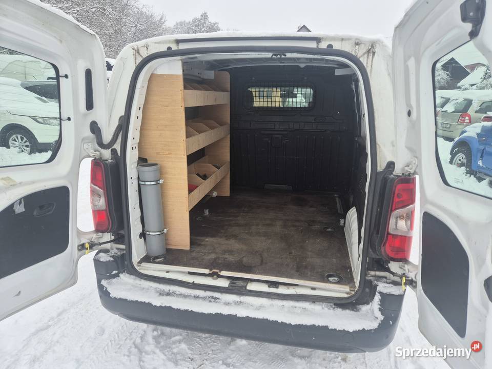2020 Opel Combo 135 15d 76 Zadbany Bezwypadek Opel Bujaków