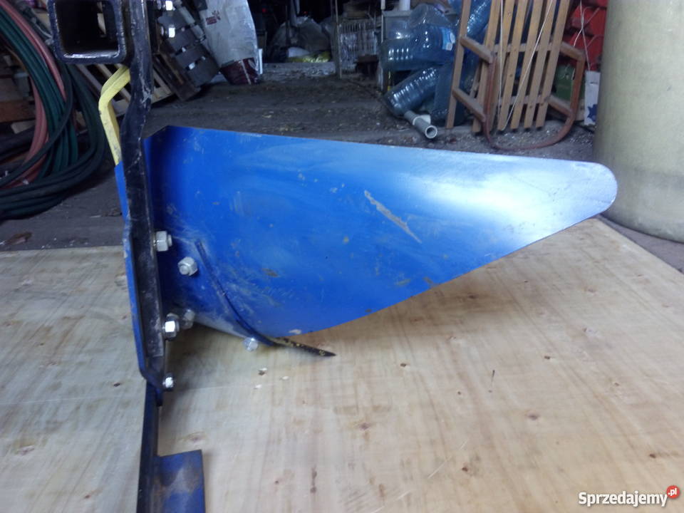 pług do traktorka jednoosiowego