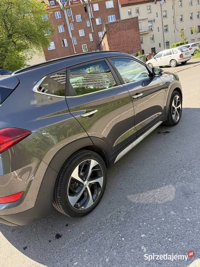 Hyundai Tucson długie opłaty
