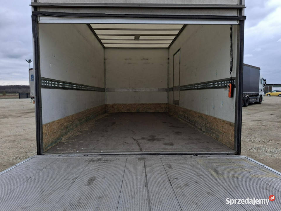 Iveco Daily 50C18 V szary Komorniki