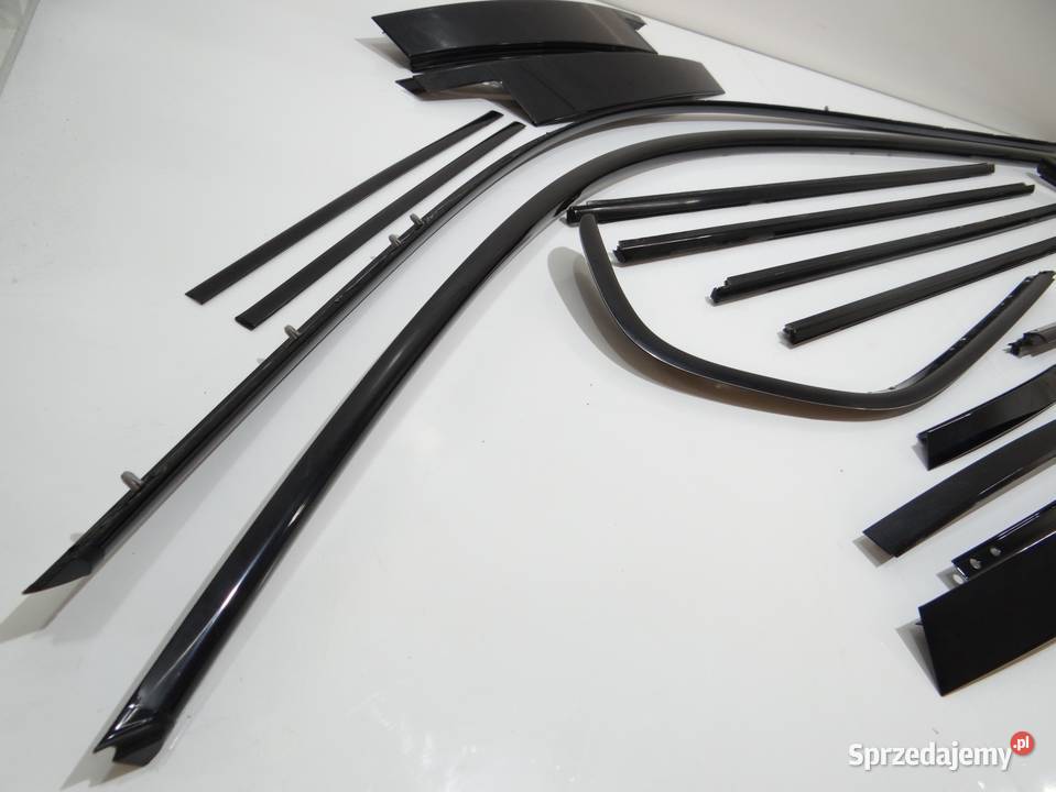LISTWY DRZWI SHADOW LINE BMW E91 LIFT Strzyżewice
