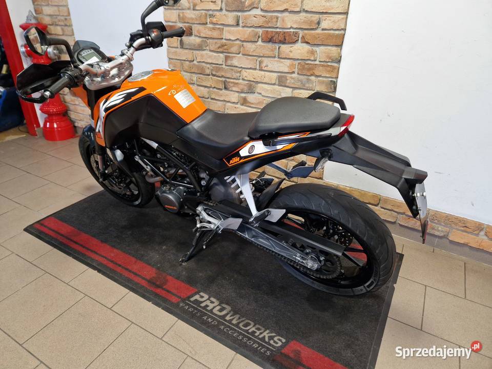 KTM DUKE 125 ABS przebieg 25177 2013r