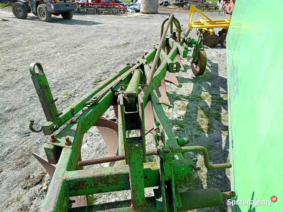 Pług zagonowy 7 skibowy nieuszkodzony Gostyń
