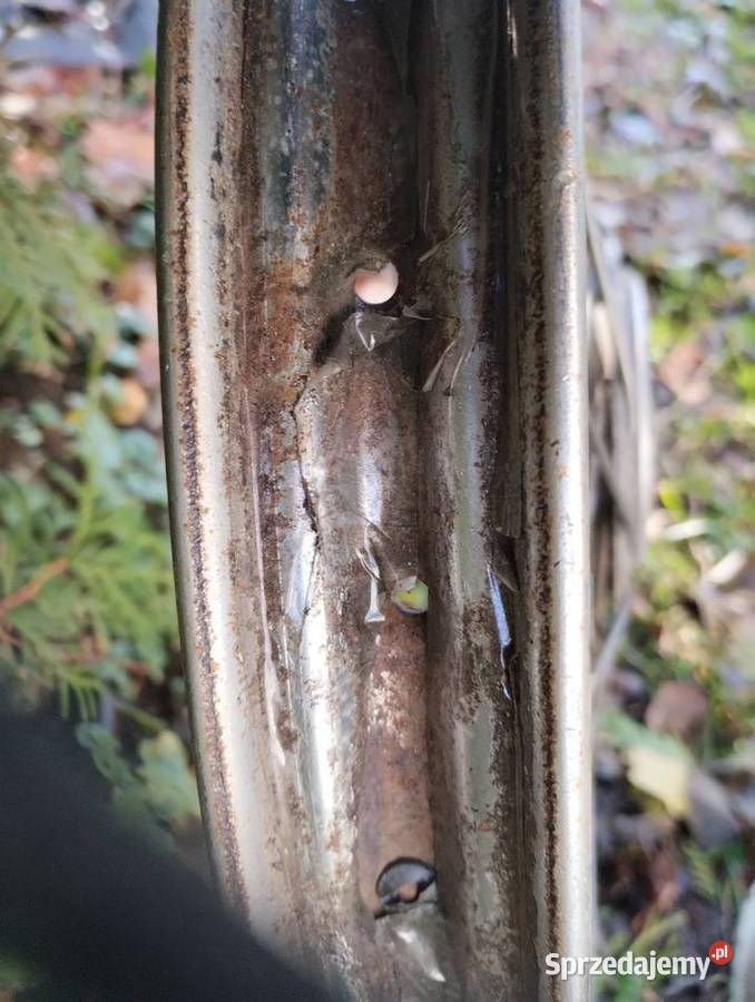 Komar 231 232 koło 19 Rzeszów