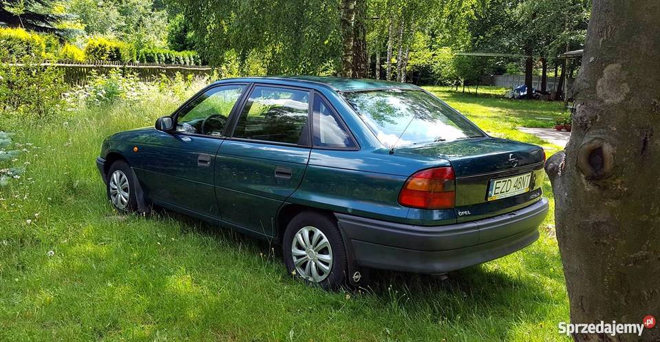 Opel Astra F Salonowa 1wł welurowa tapicerka Zduńska Wola