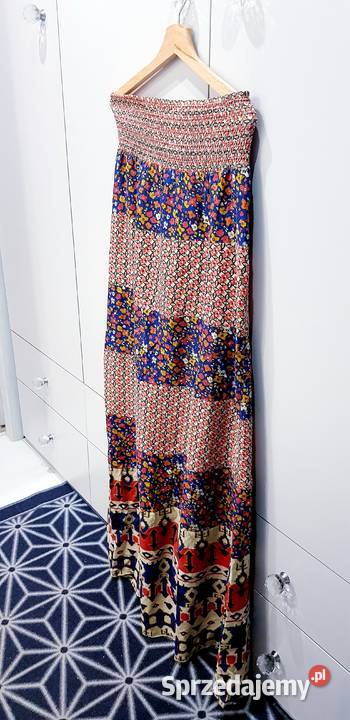 Długa letnia sukienka