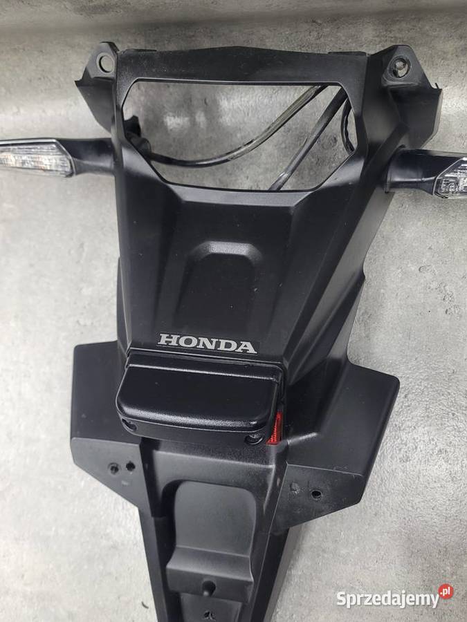 HONDA CRF 1000 AFRICA TWIN 17 LAMPA TYŁ wielkopolskie Nowy Tomyśl