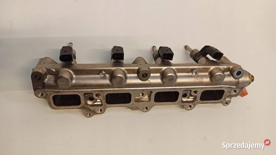 LISTWA Z WTRYSKAMI VW EOS 0261545051 06J906051D