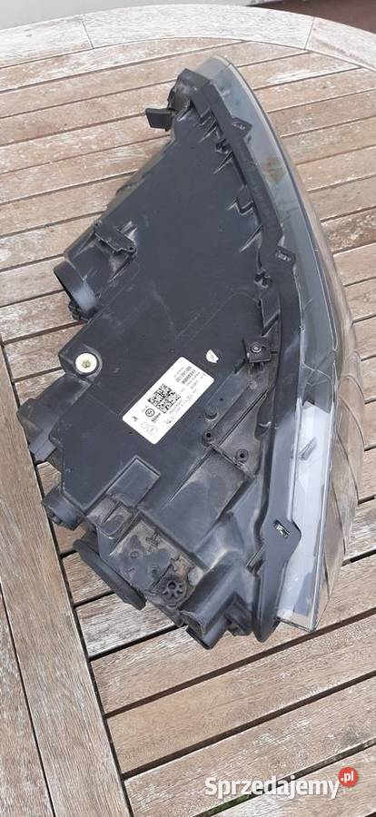 Lampa przednia prawa Volkswagen Polo VI wysyłka Prawe Oświetlenie dolnośląskie Chocianów