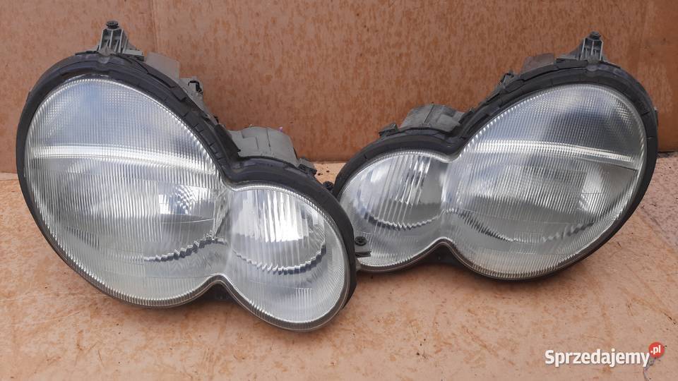 lampa prawa lewa przednia Mercedes C w203 przed sprzedam