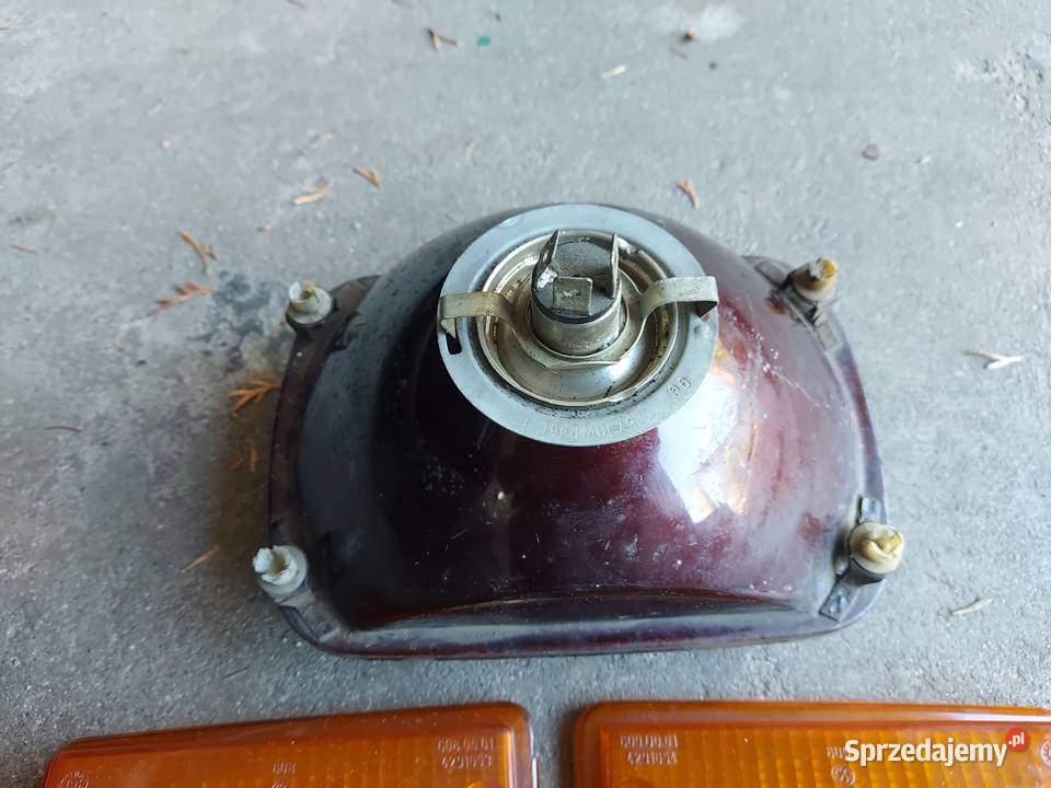 Fiat 126p lampa klosze kierunkowskazów Lampy przednie