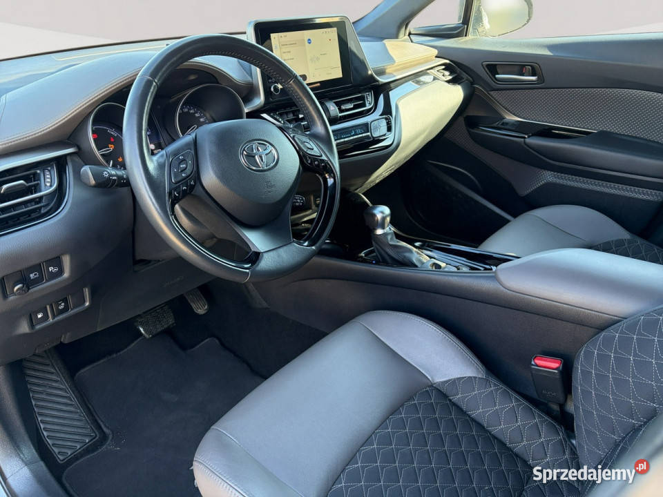 Toyota CHR WT2053F18 Hybrid Executive Podgrzf I centralny zamek Pępowo