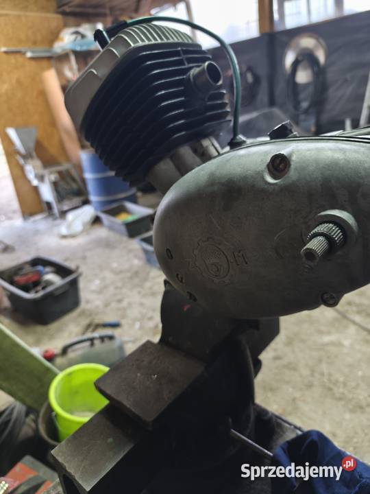 Silnik wsk 125 remoncie Silniki Jasło sprzedam