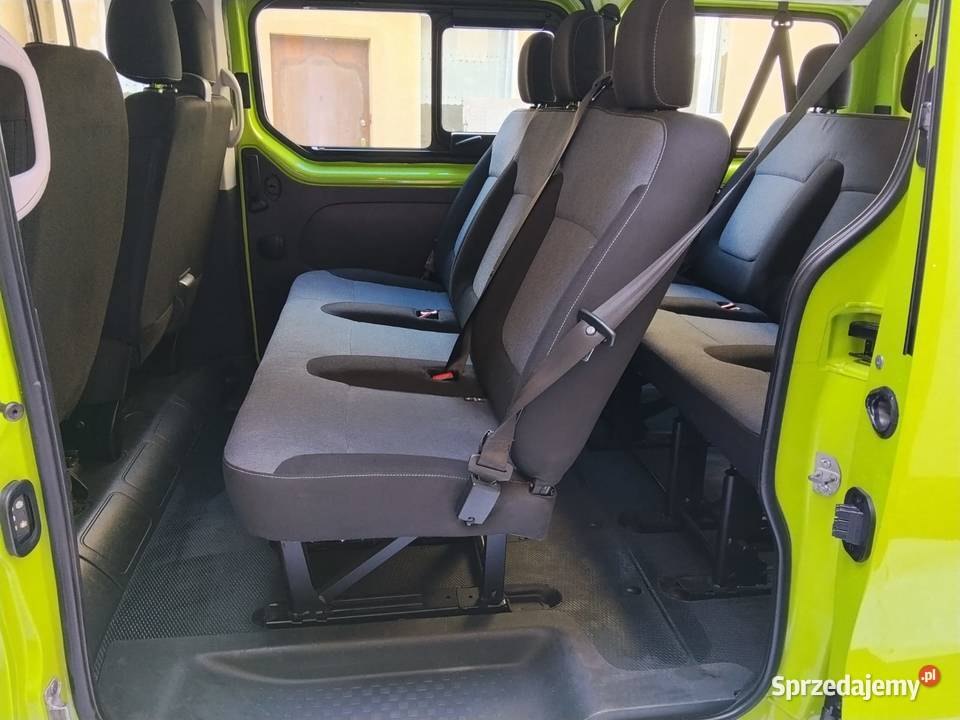 Opel Vivaro 16 Biturbo 9osobowy Psary