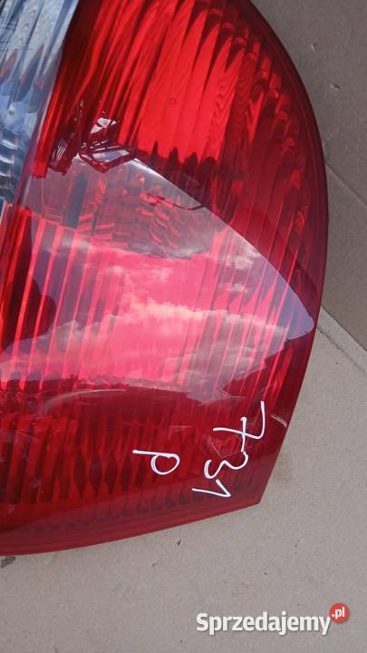 MERCEDES W169 HB LAMPA TYŁ PRAWA osobowe Zbierkowo