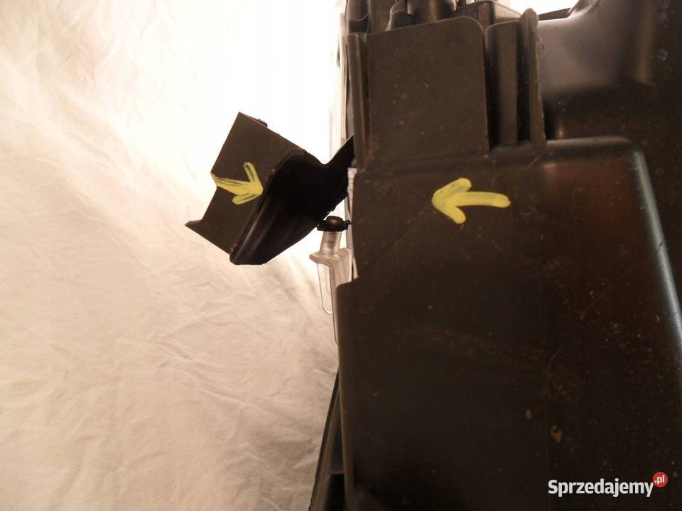 REFLEKTOR PRZÓD STRONA LEWA TOYOTA YARIS CROSS osobowe sprzedam