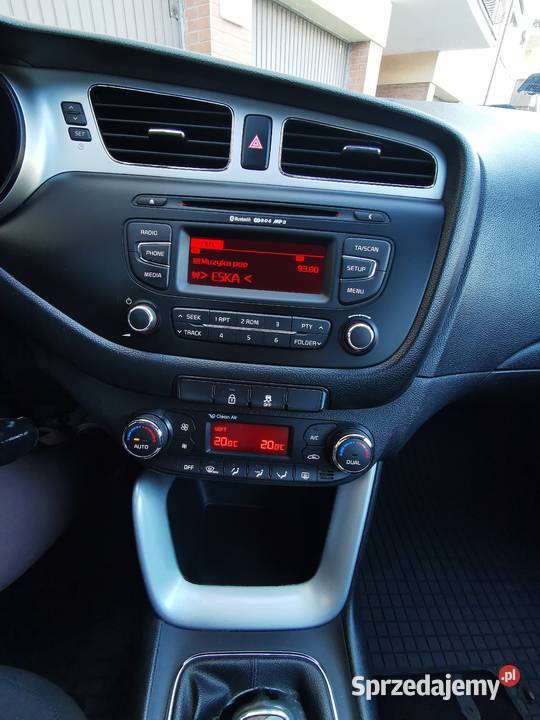 KIA CEED 2015r 16 CRDI 128 SALON POLSKA srebrny Poznań