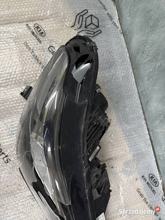 Alfa Romeo Giulia Xenon lampa przód prawa Bielsko-Biała