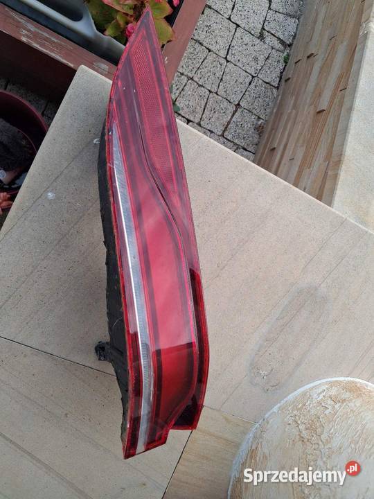 Lampa tylna prawa Jaguar F pace 2021 osobowe