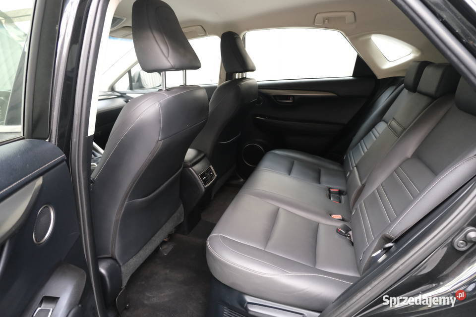 LEXUS NX300H 2018 249400 ccm 155 155KM Warszawa