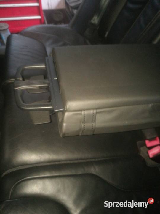 Fotele kanapy Skóra czarna Passat B6 osobowe Biłgoraj