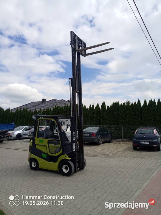 Sprzedam wózek Clark C 18L regulowane widły Motoryzacja Opatówek