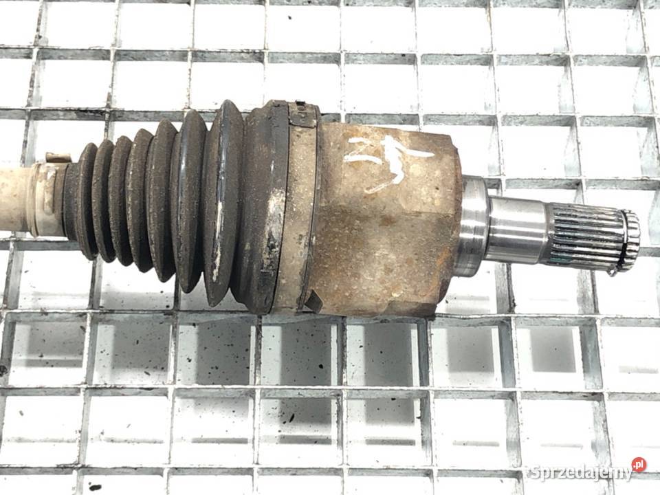 PÓŁOŚ PRAWY PRZÓD HYUNDAI i20 II 11 75 PRZEGUB podkarpackie