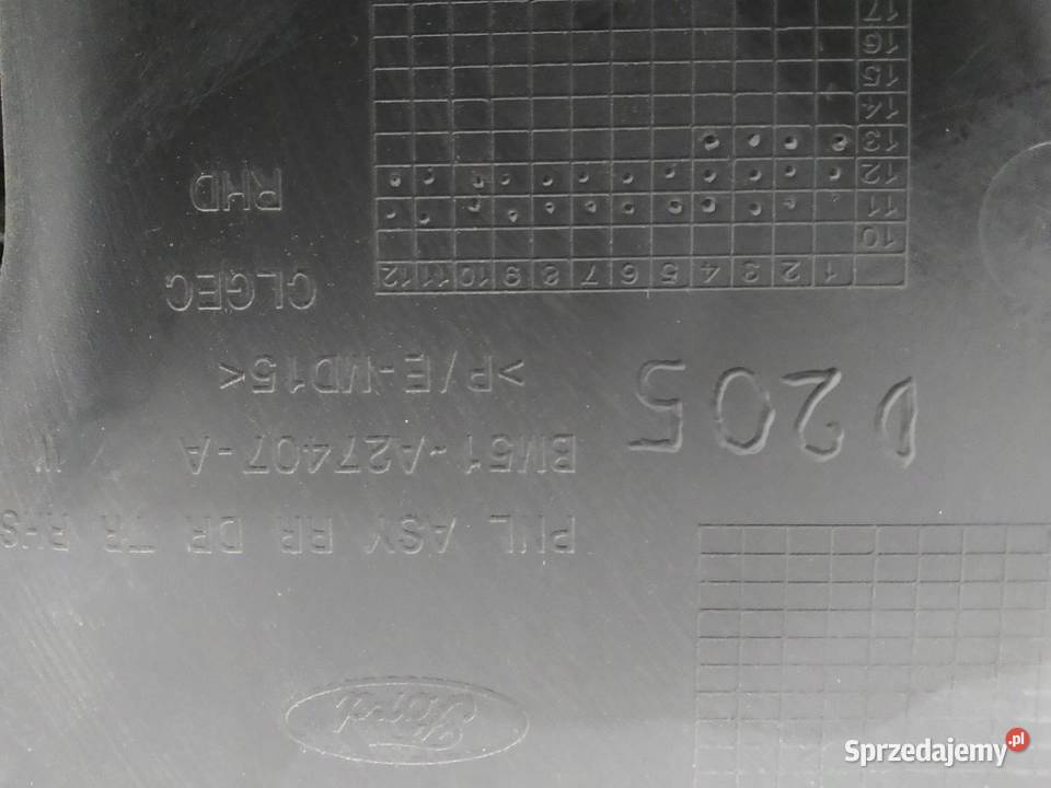 TAPICERKA BOCZEK PRZÓD TYŁ KPL KOMBI Ford Focus świętokrzyskie sprzedam