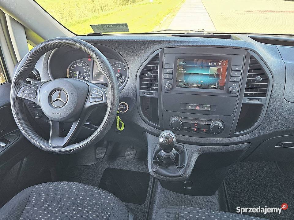 MercedesBenz VITO 114 L2 Carplay Camera AC