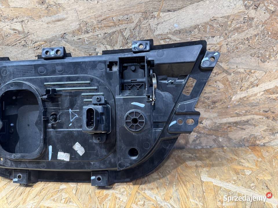 Zaślepka klapka ładowarki Maxus delivery wielkopolskie Sieraków