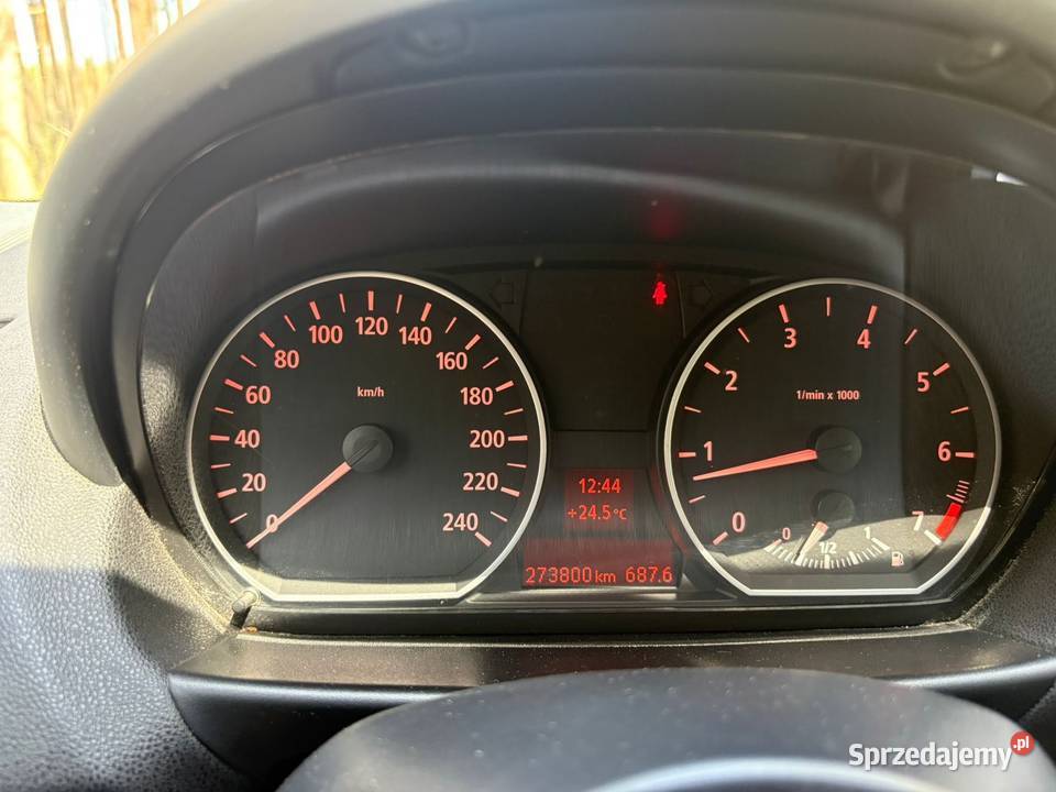 BMW seria 1 E87 118i Benzyna 2005 isofix Tomaszów Mazowiecki